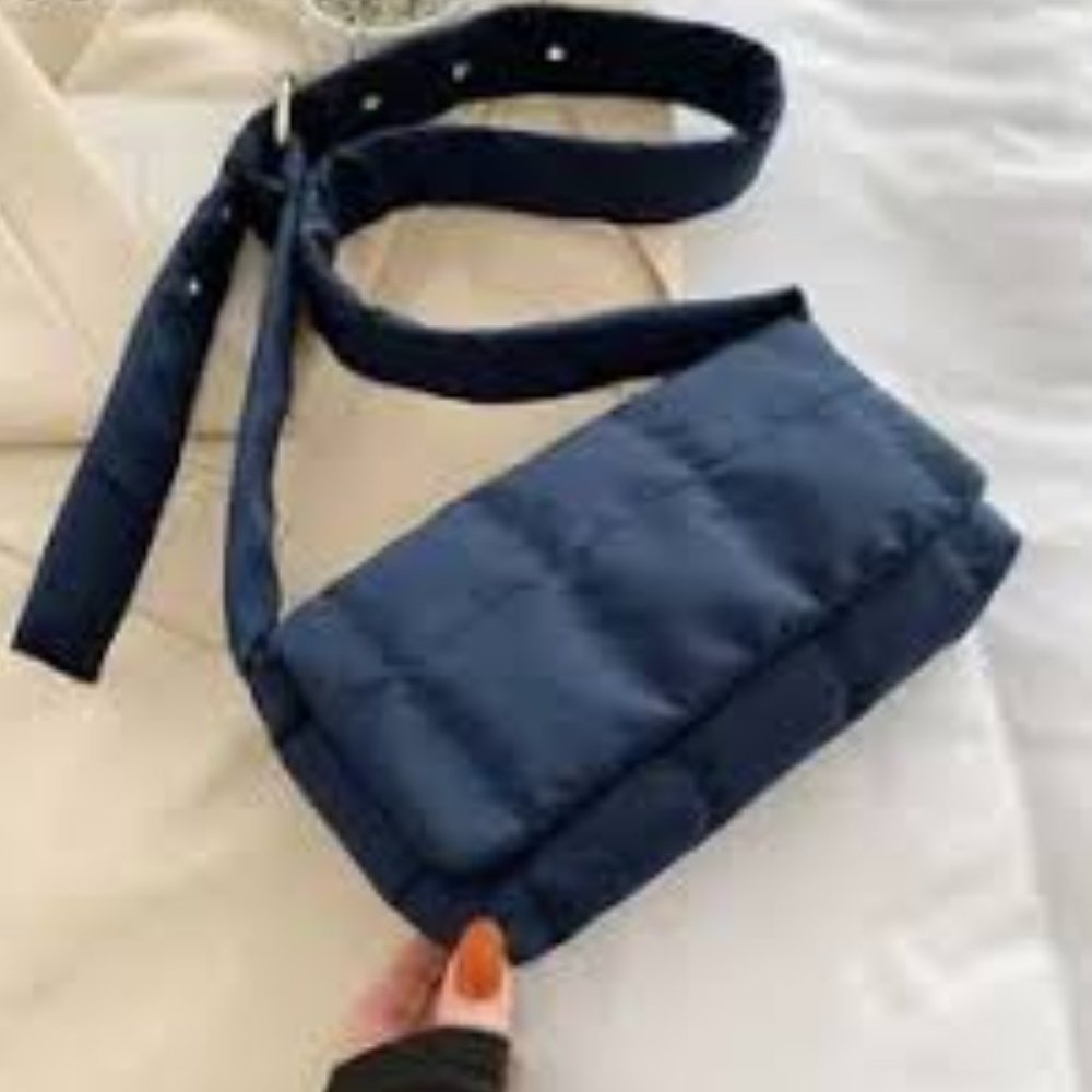 Fashion | Nylon Quilted Puffer Crossbody Cassette Bag in Navy